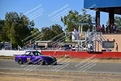 media/Sep-29-2024-24 Hours of Lemons (Sun) [[6a7c256ce3]]/StartFinish (245p-330p)/